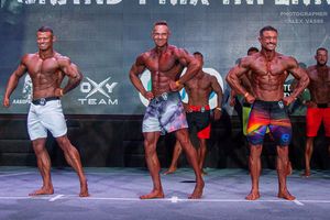 MEN'S PHYSIQUE 174